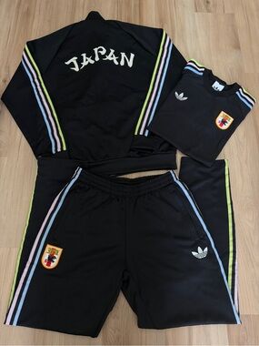 Adidas men’s 3 piece set M worn once dry cleaned JAPAN edition